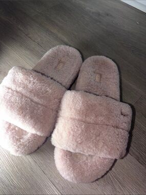 UGG Women's Fluff Slide Slippers in Light Pink